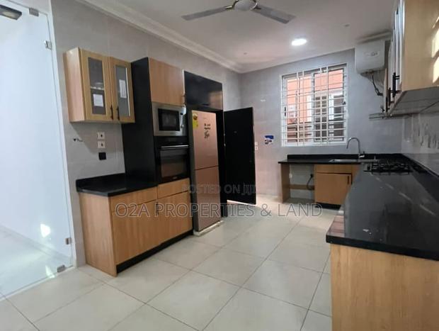 3bdrm House in East Airport for rent photo 11