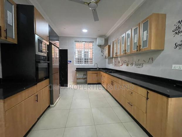 3bdrm House in East Airport for rent photo 12