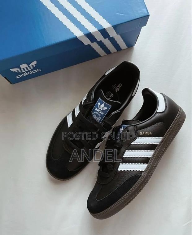 Adidas Samba Sneakers