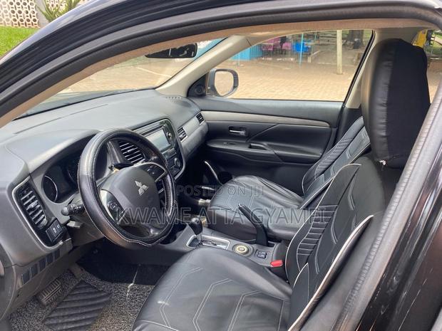 Mitsubishi Outlander ES 4dr SUV (2.4L 4cyl CVT) 2015 Black