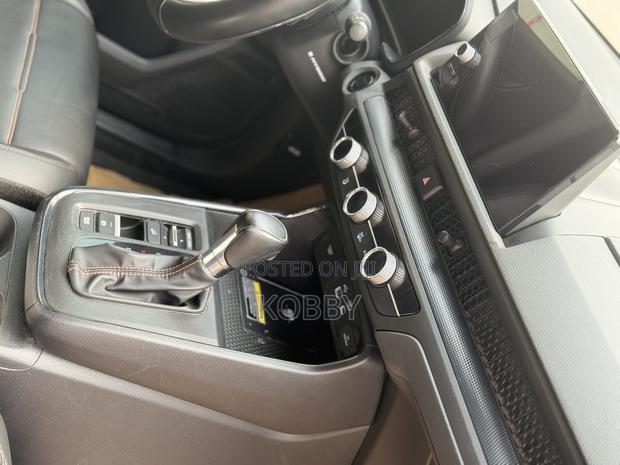 Honda CR-V 2024 Gray photo 6