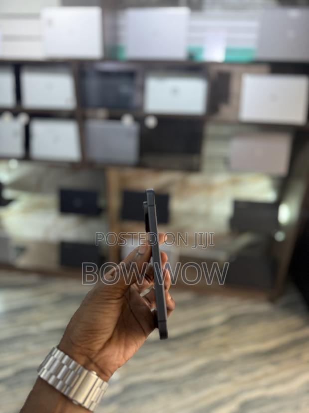Google Pixel 9 128 GB Black photo 3