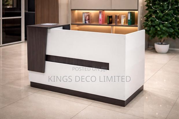 Reception Desk photo 2