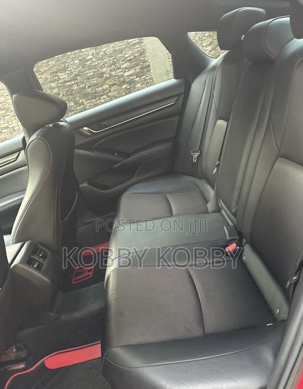 Honda Accord 2019 Red photo 9