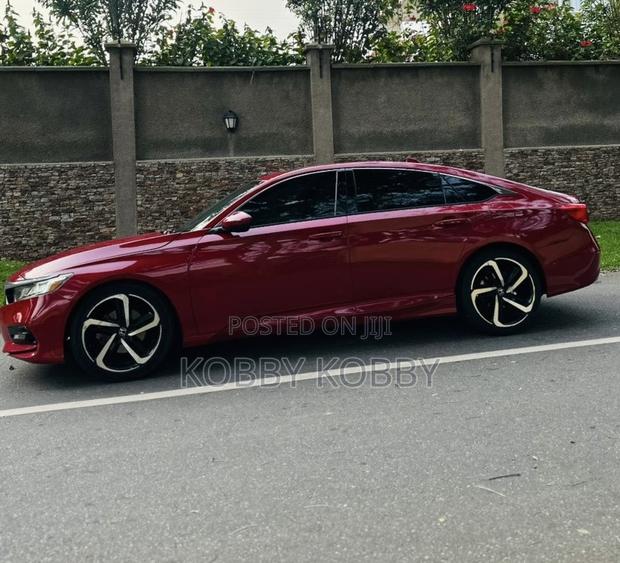 Honda Accord 2019 Red photo 5