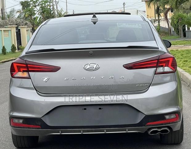 Hyundai Elantra Sport 2019 Black