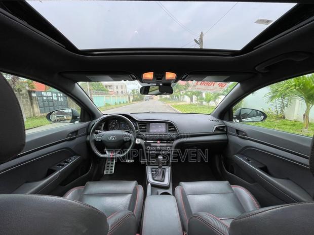 Hyundai Elantra Sport 2019 Black