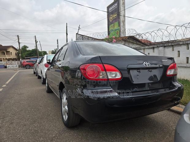 Toyota Corolla Altis 1.8 2005 Black photo 3