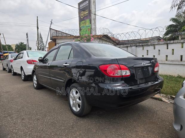 Toyota Corolla Altis 1.8 2005 Black photo 6