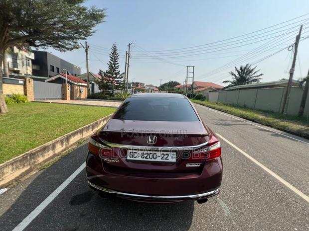 Honda Accord Sport SE 4dr Sedan FWD (2.4L 4cyl 2A) 2017 Red photo 10