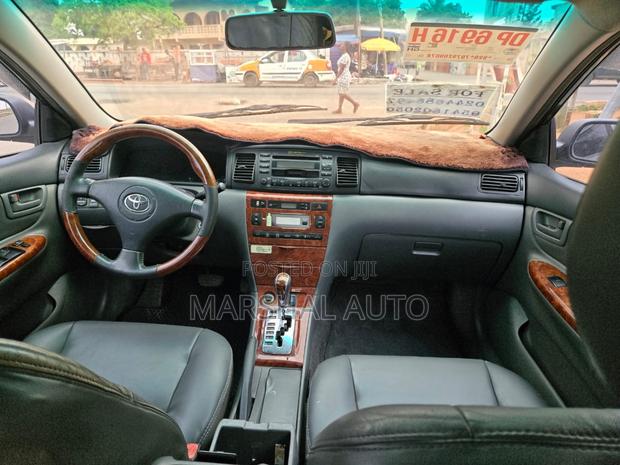 Toyota Corolla Altis 1.8 2007 Silver photo 8