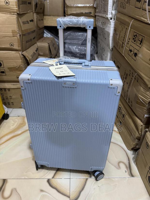 Quality Jony Medium Size 24 Inches Aluminum Edge Zipless Suitcase · Photo 4