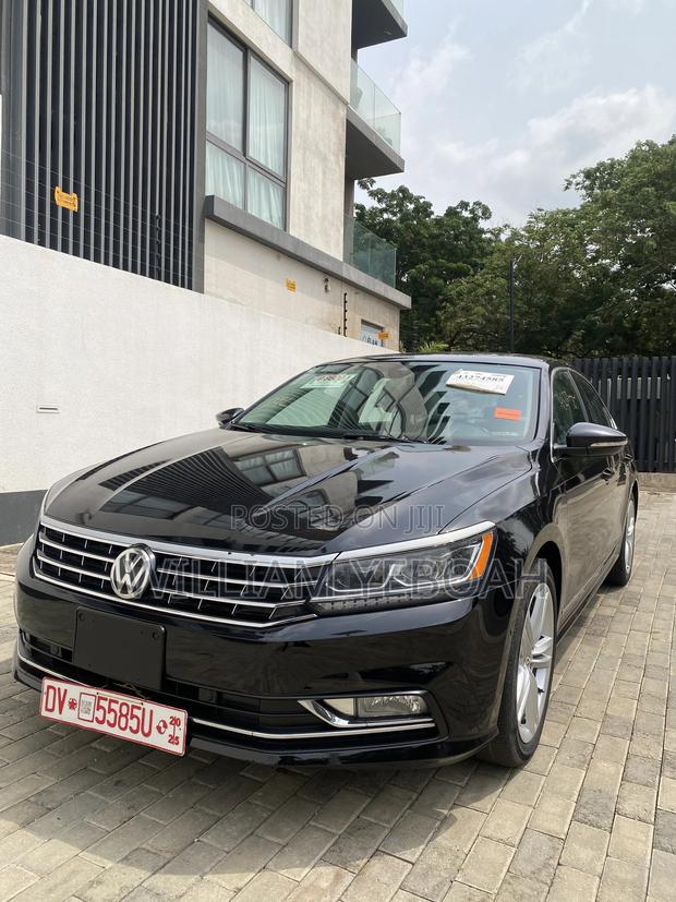 Volkswagen Passat 1.8T SEL Premium 4dr Sedan (1.8L 4cyl) 2017 Black