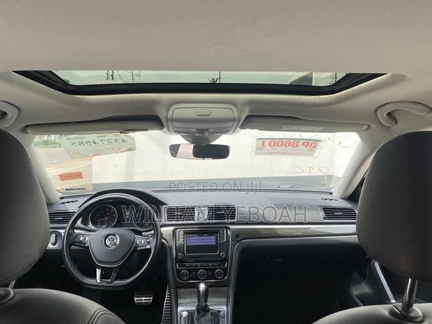 Volkswagen Passat 1.8T SEL Premium 4dr Sedan (1.8L 4cyl) 2017 Black