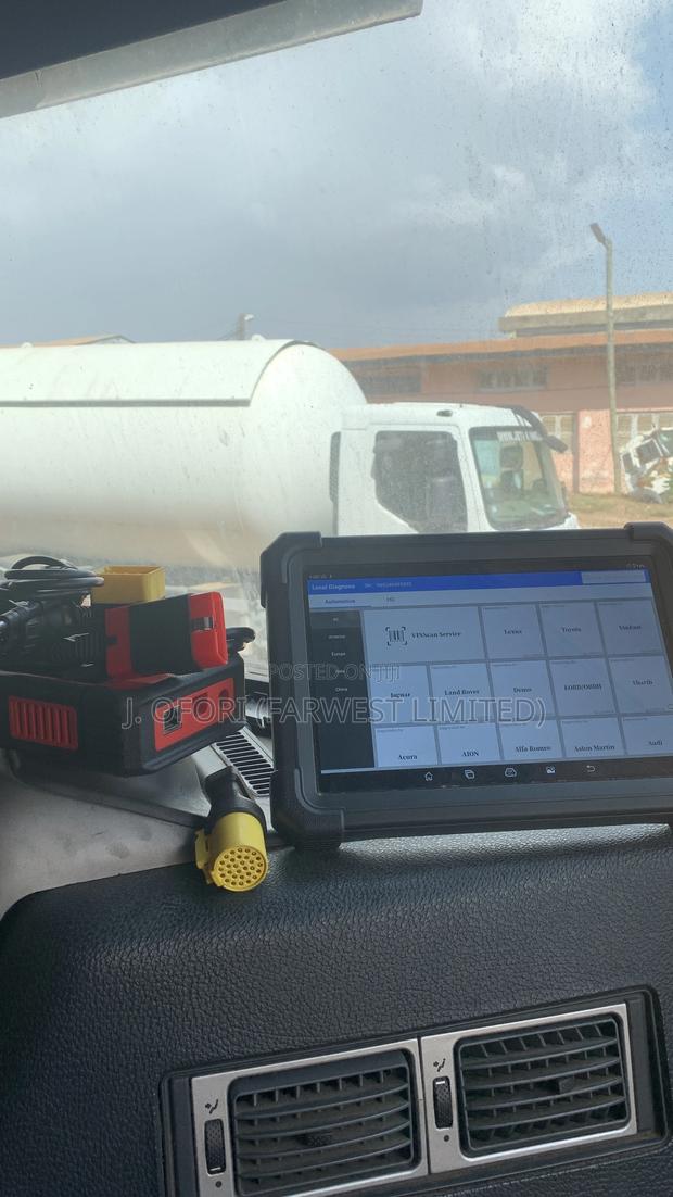 Vehicle Diagnostics Tech