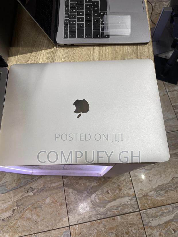 Laptop Apple MacBook Pro 32GB Intel Core I7 SSD 2T photo 4
