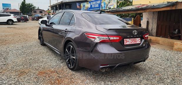 Toyota Camry XSE FWD 2020 Brown photo 6