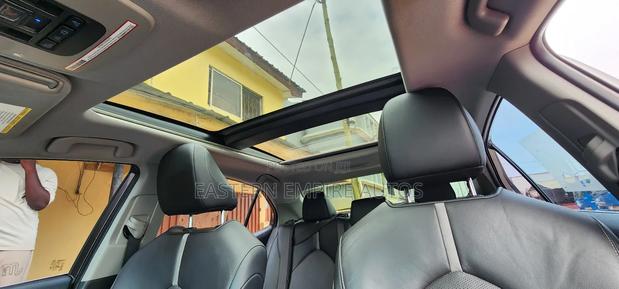 Toyota Camry XSE FWD 2020 Brown photo 7