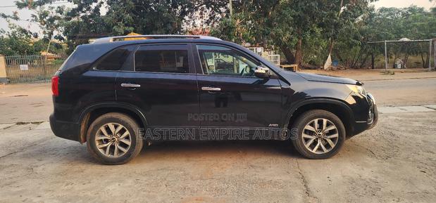 Kia Sorento SX 2012 Black photo 3