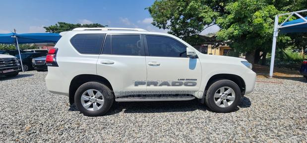 Toyota Land Cruiser Prado 2.7 2018 White