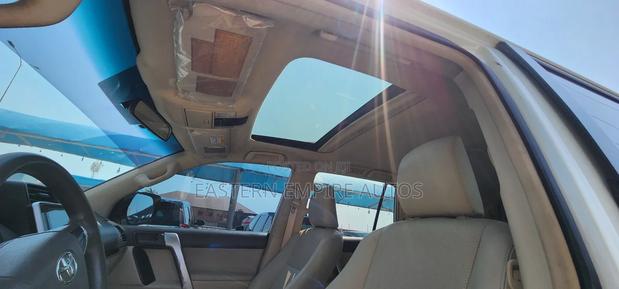 Toyota Land Cruiser Prado 2.7 2018 White photo 9