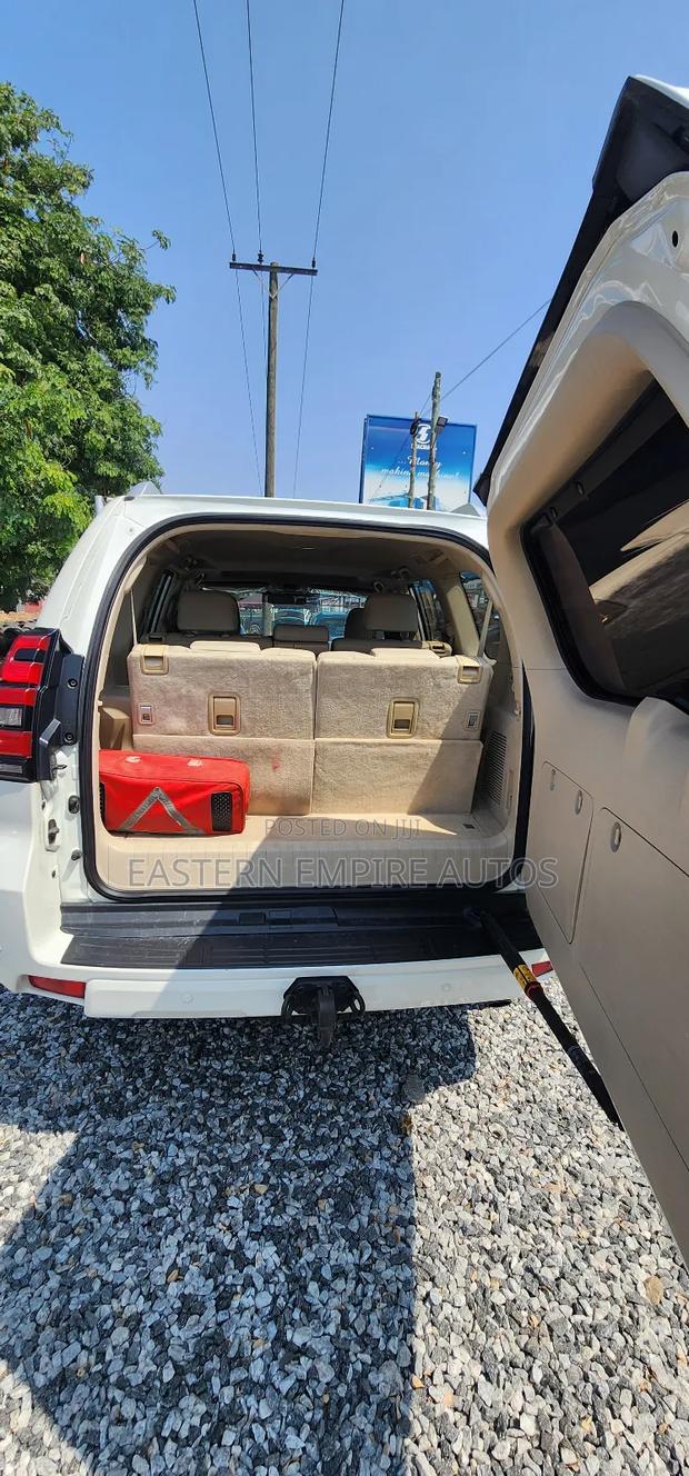 Toyota Land Cruiser Prado 2.7 2018 White photo 10