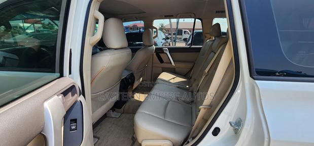 Toyota Land Cruiser Prado 2.7 2018 White photo 11