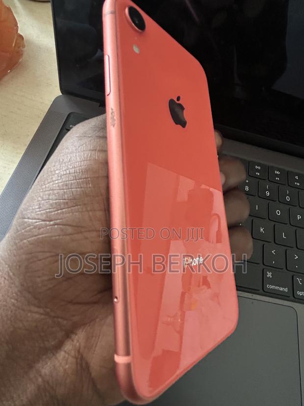Apple iPhone XR 128 GB Pink