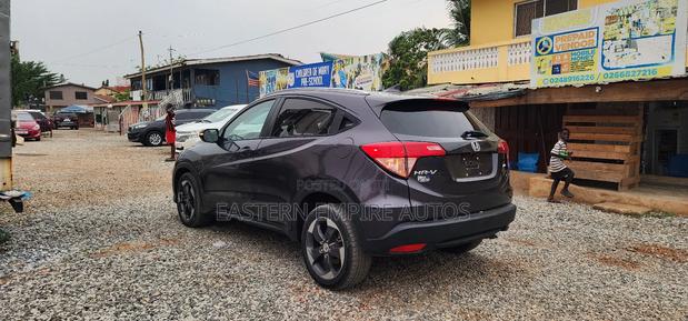 Honda HR-V EX-L w/Navigation AWD 2018 Black photo 3