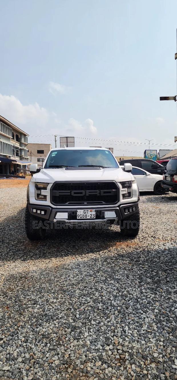 Ford F-150 Raptor 2021 White