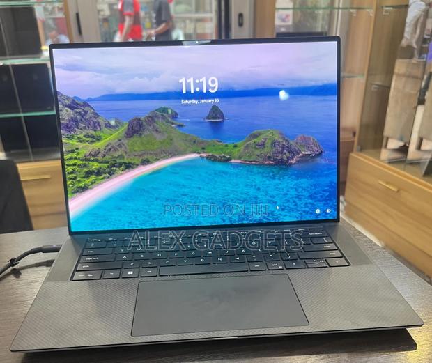 Laptop Dell XPS 15 9530 32GB Intel Core I9 SSD 1T photo 2