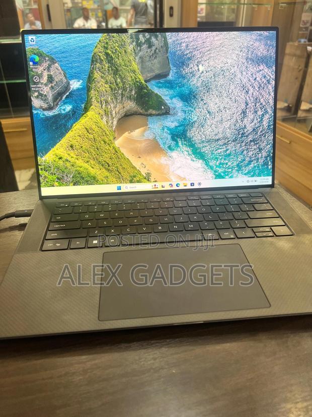 Laptop Dell XPS 15 9530 32GB Intel Core I9 SSD 1T photo 3