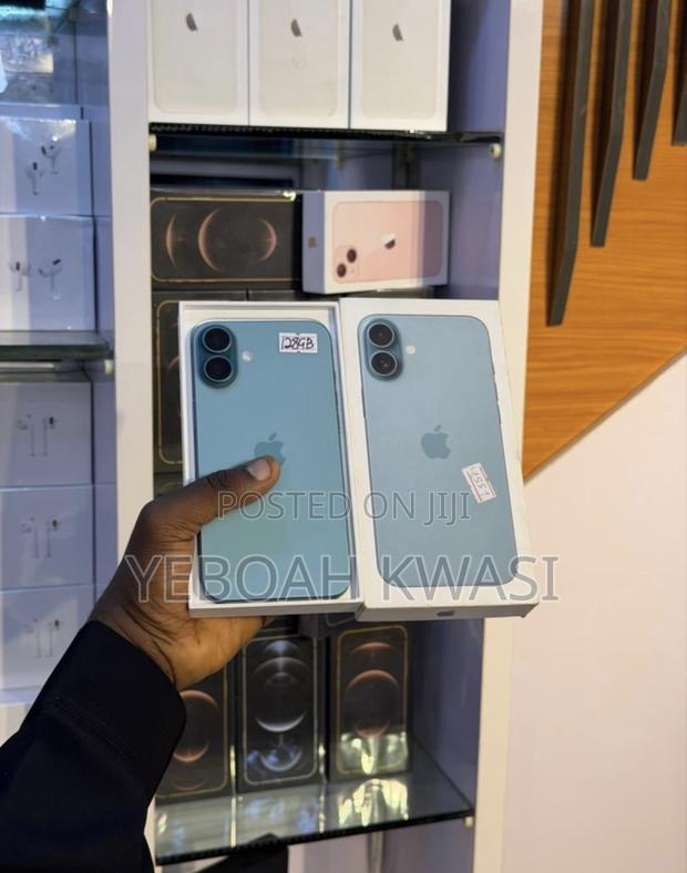Apple iPhone 16 Plus 128 GB Blue photo 2