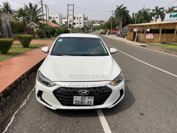 Hyundai Elantra 2017 White