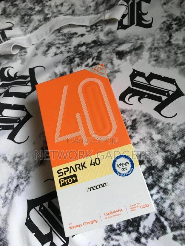 New Tecno Spark 40 Pro+ 256 GB Gray photo 2