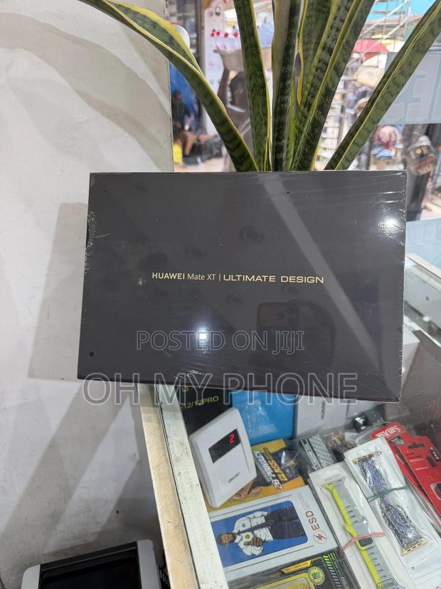 New Huawei Mate XT Ultimate Design 512 GB Black photo 2