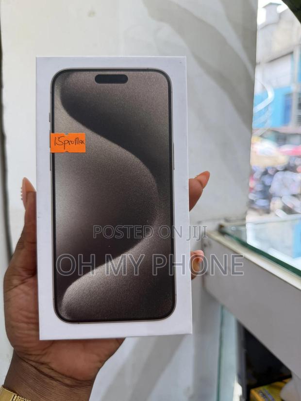 New Apple iPhone 15 Pro Max 256 GB photo 3