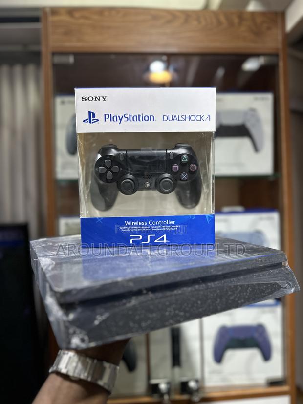 Playstation 4 Slim
