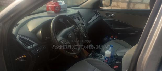 Hyundai Santa Fe 2014 Gray photo 3