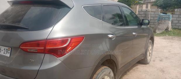 Hyundai Santa Fe 2014 Gray photo 4