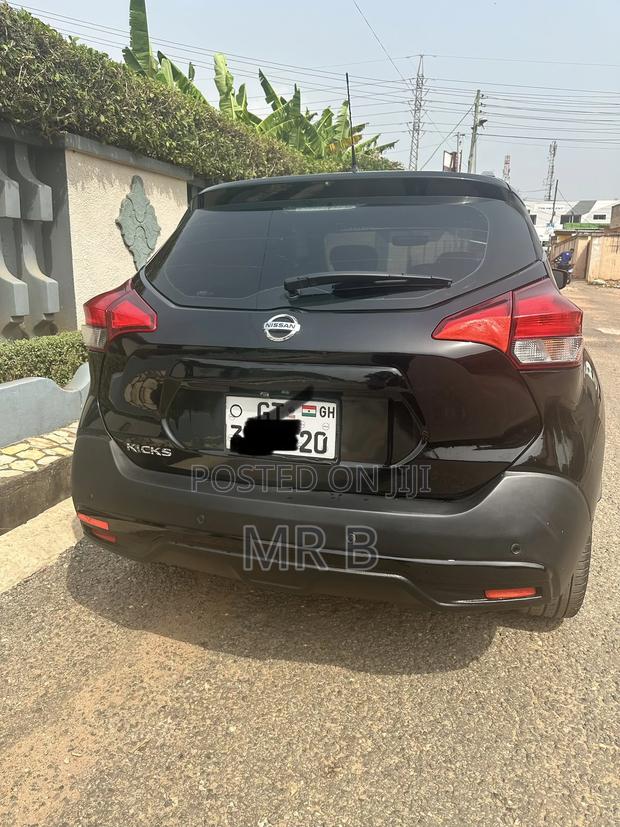 Nissan Kicks S 2020 Black photo 6