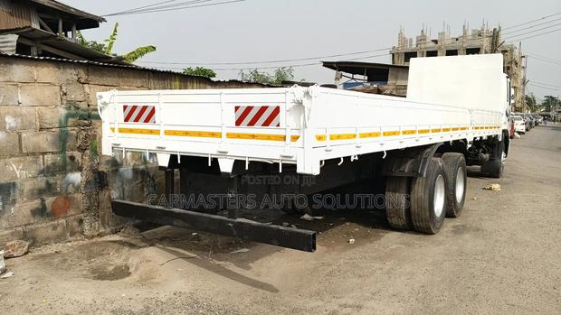 Hyundai Truck photo 2