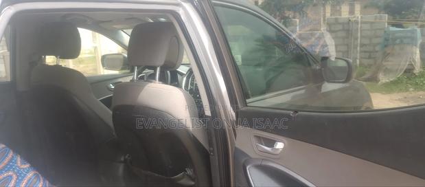 Hyundai Santa Fe 2014 Gray photo 13