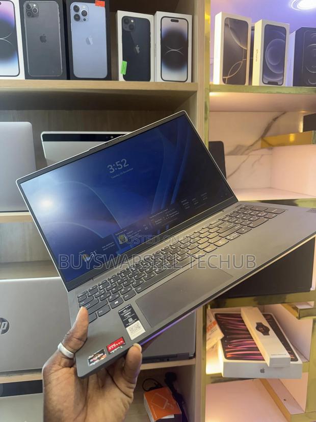 Laptop Lenovo 16GB AMD Ryzen 7 SSD 1T photo 5