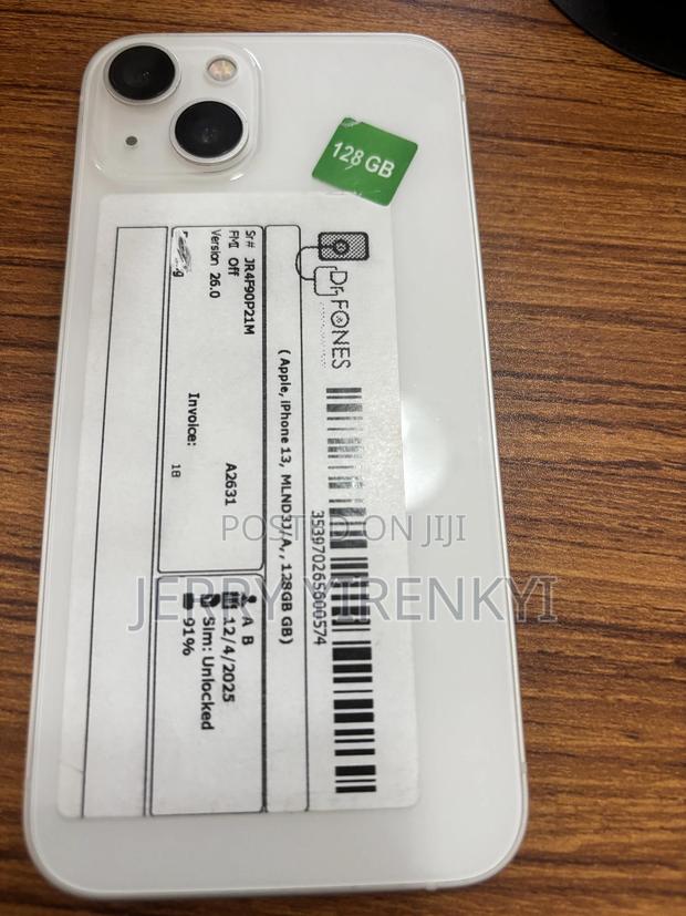 Apple iPhone 13 128 GB White photo 3