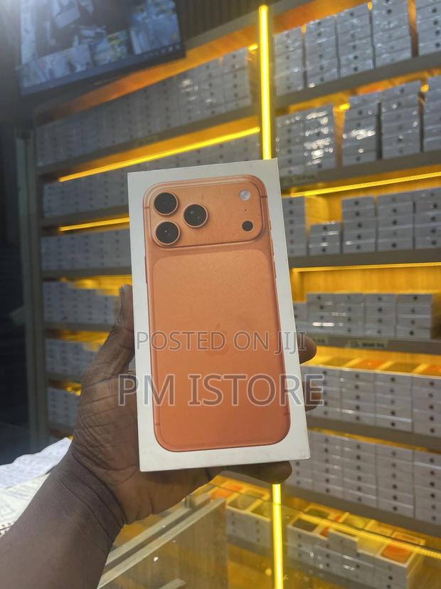 New Apple iPhone 17 Pro Max 256 GB Orange photo 2