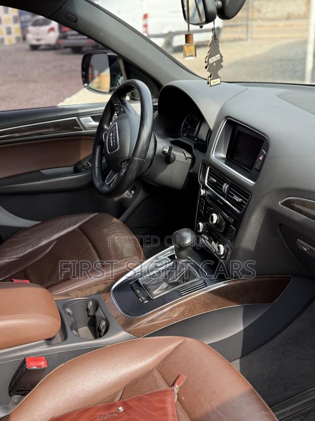 Audi Q5 2.0T Premium quattro 4dr SUV AWD (2.0L 4cyl Turbo 8A) 2014