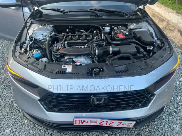 Honda Accord LX CVT 2023 Silver photo 2