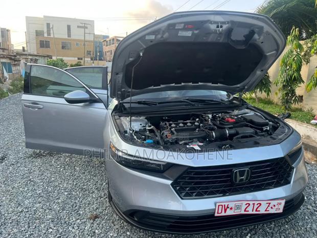 Honda Accord LX CVT 2023 Silver photo 8