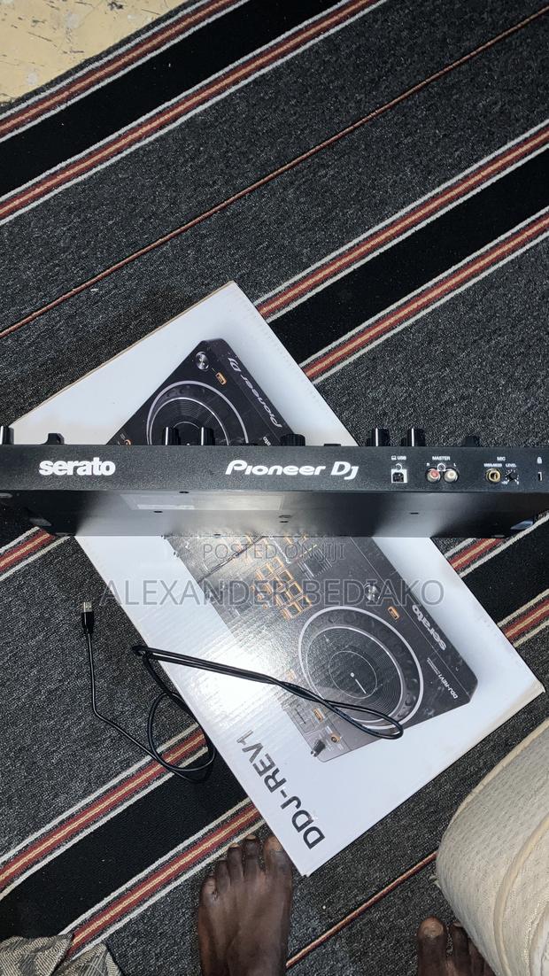 Pioneer DDJ Rev 1 photo 3